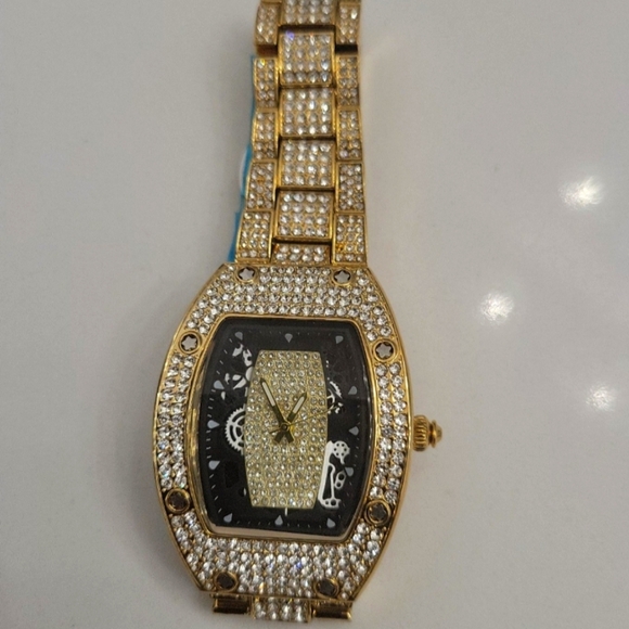 Mens Goldplated Iced Out Simulated Diamond Waterproof Quartz Movement Watch - Picture 7 of 12